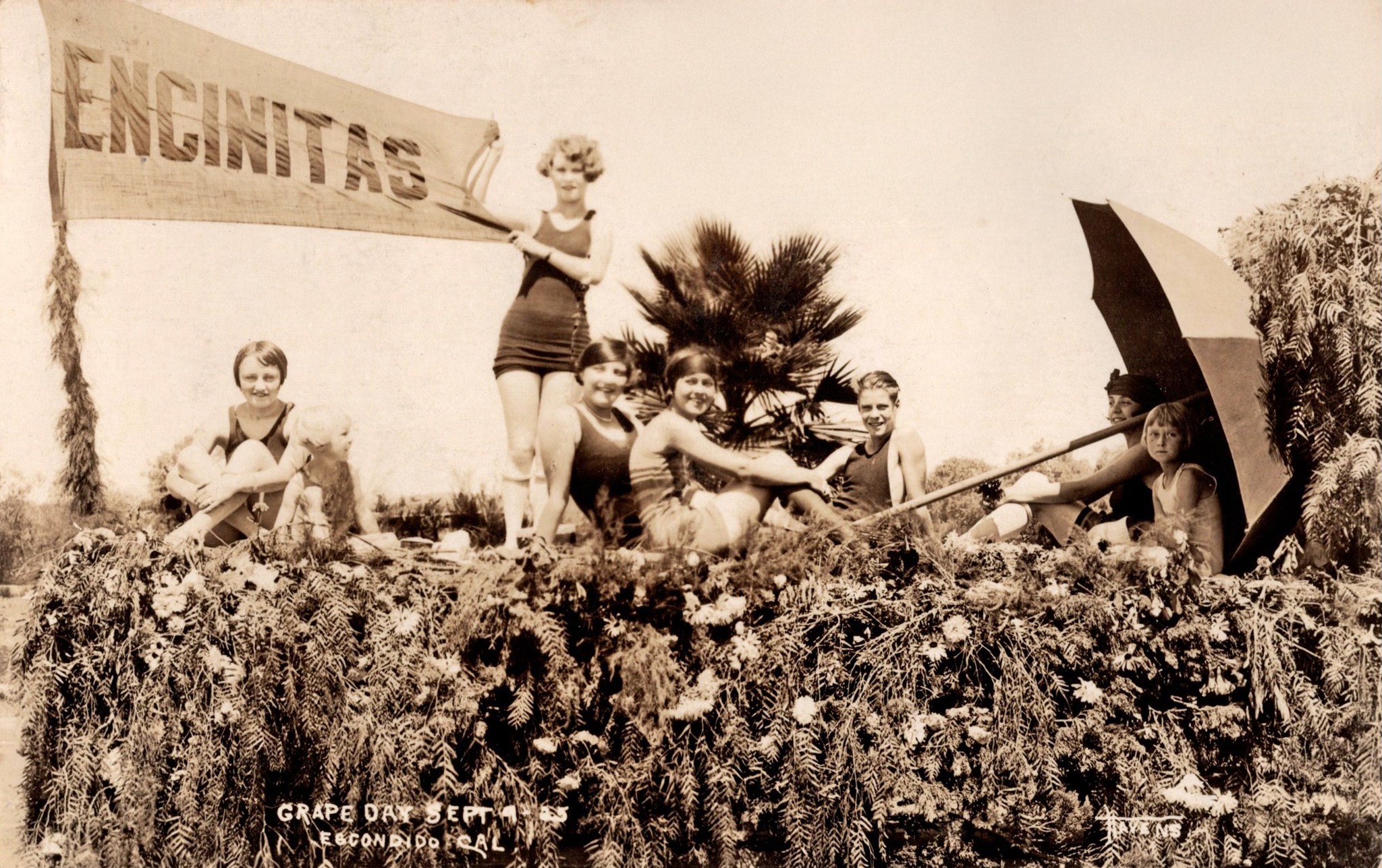 Encinitas Beauties in the Grape Day Parade